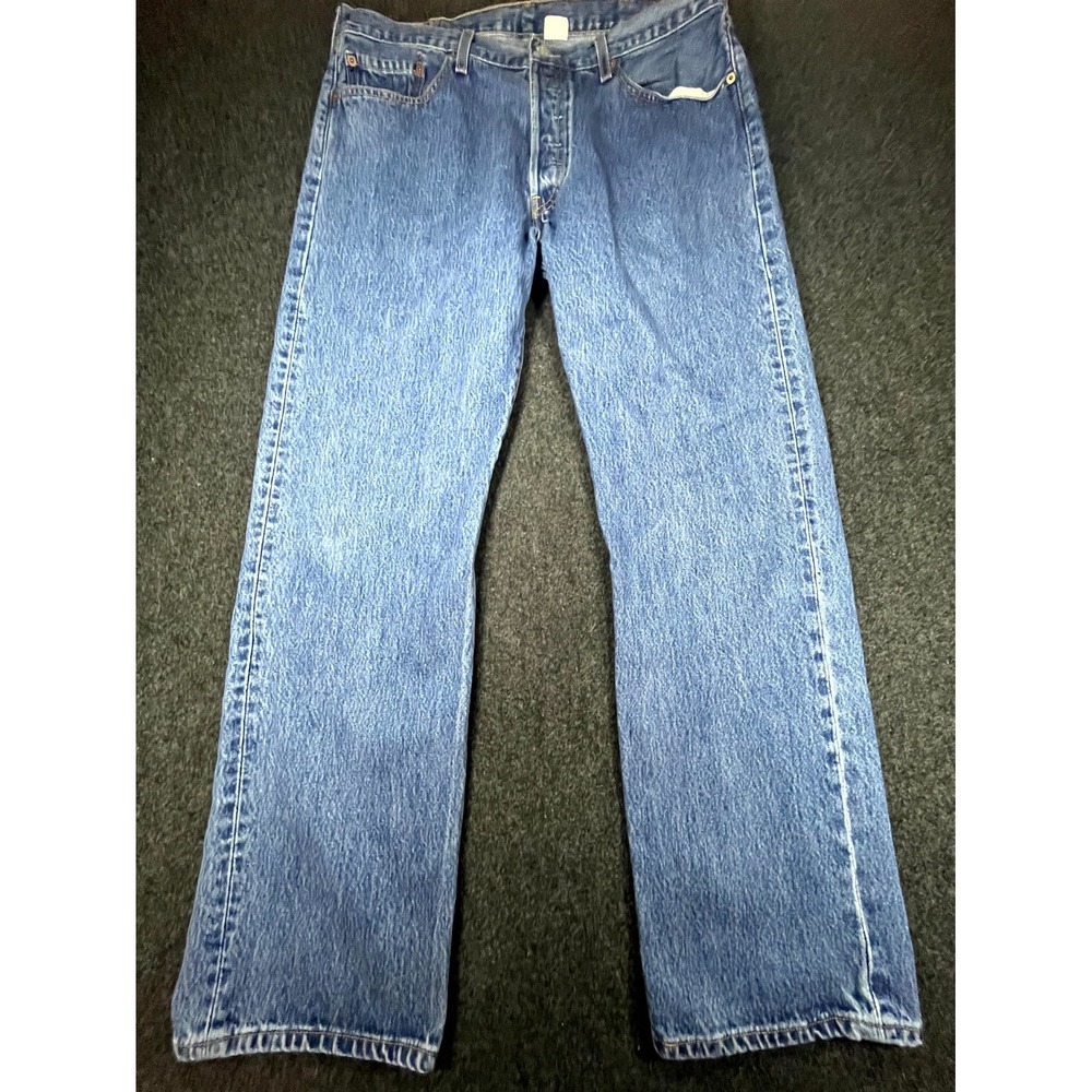 Vintage Levi's 501 Jeans Men's 38x32 Blue Denim Straight Button Fly Streetwear